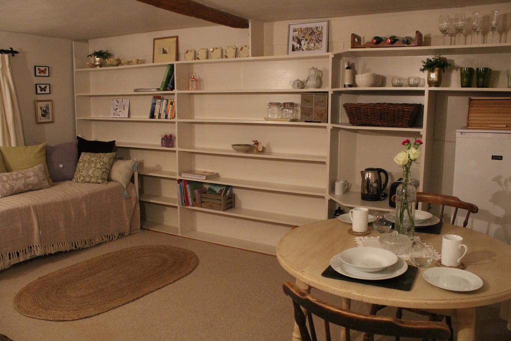Debden Leggatts Farm B&B 외부 사진